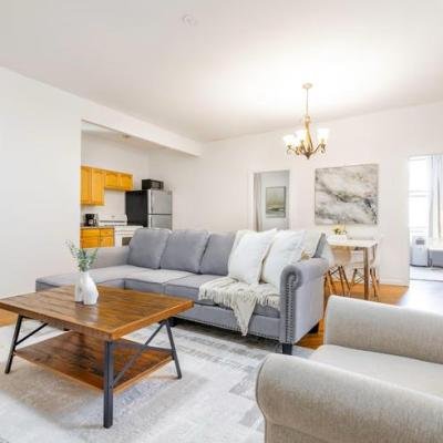 Three Bedroom Apartment in East Harlem