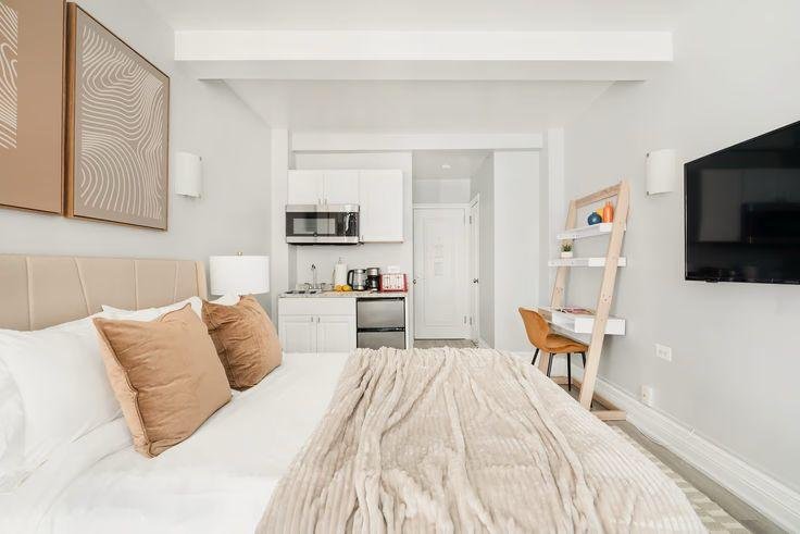 Fully Furnished Studio Apartment in Upper West side