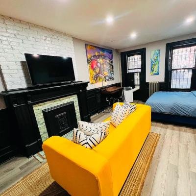 Beautifully Furnished Studio Apartment