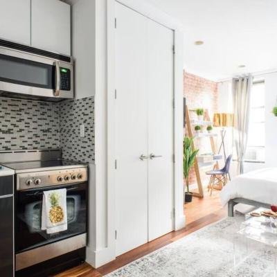 Convenient Studio One Bathroom Apartment