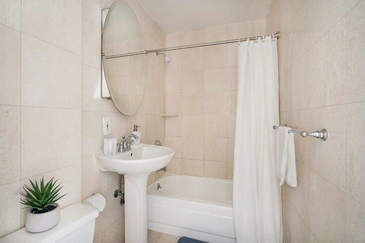 Studio Apartment in Upper West Side