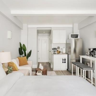 Studio Apartment in Upper West Side